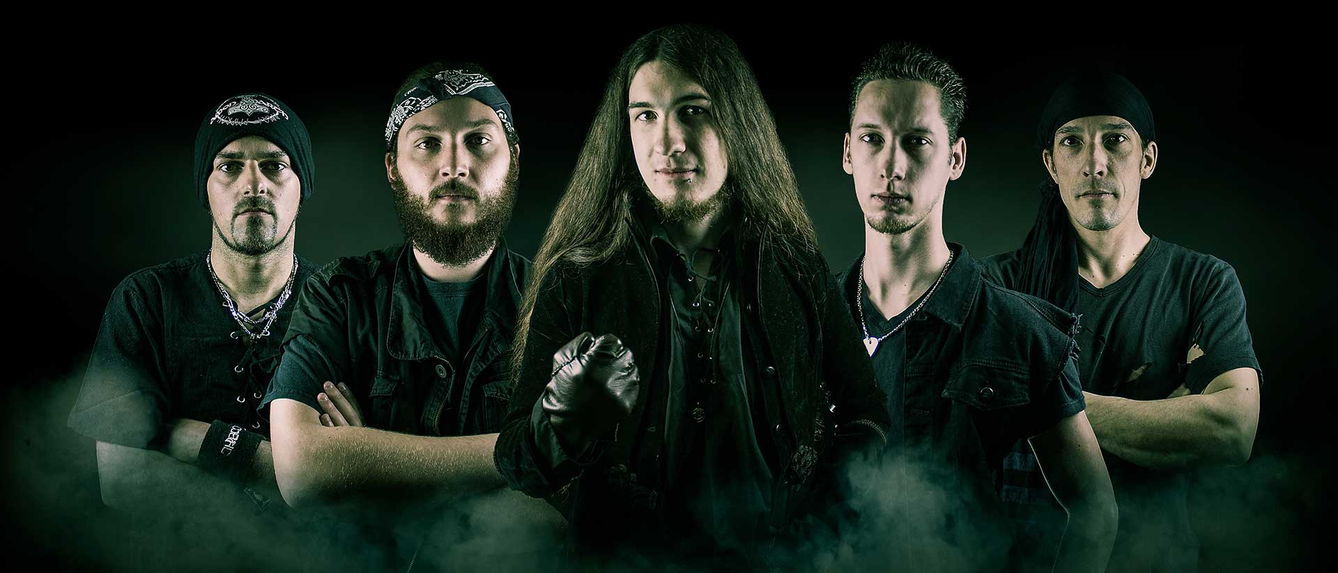Through The Dusk, groupe de melodic death metal